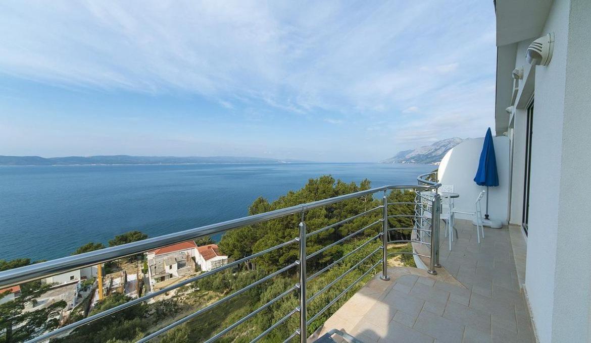 Villa Issea Brela Buitenkant foto