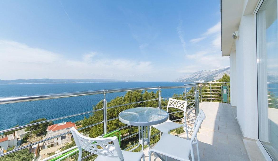 Villa Issea Brela Buitenkant foto